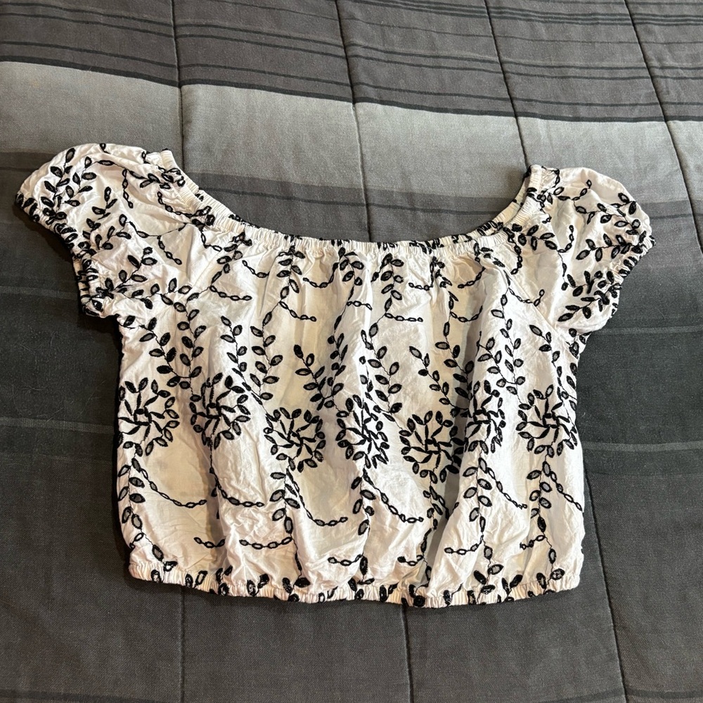 American Eagle crop top